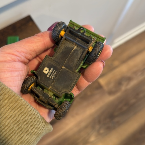 John Deere toddler truck lot of 6 toys - Picture 10 of 10